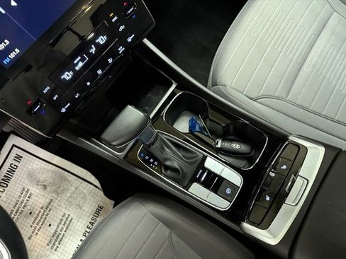 Certified 2022 Hyundai Santa Cruz SEL Premium image 35