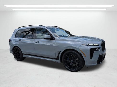 New 2027 BMW X7 xDrive40i w/ Executive Package AWD/4WD image 2