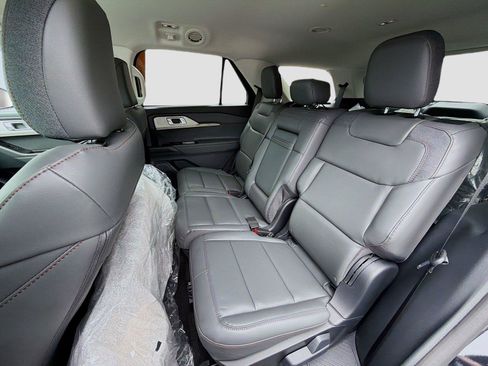 New 2026 Ford Explorer Active w/ Active Comfort Package AWD/4WD image 26