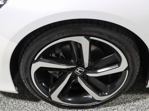 Used 2022 Honda Accord Sport image 11