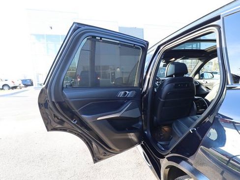 Used 2020 BMW X5 M50i w/ Dynamic Handling Package image 40
