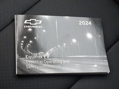 Used 2024 Chevrolet Equinox EV RS image 24