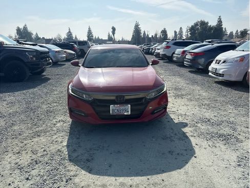 Used 2018 Honda Accord Sport image 11