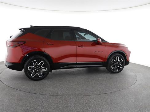 Used 2023 Chevrolet Blazer RS w/ Driver Confidence II Package image 13