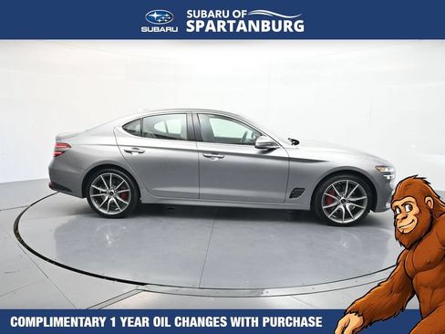 Used 2025 Genesis G70 2.5T RWD image 9