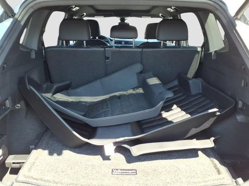 Used 2020 Volkswagen Tiguan SEL Premium R-Line AWD/4WD image 18