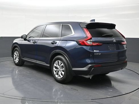 Used 2025 Honda CR-V LX image 3