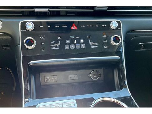 Used 2025 Genesis GV80 2.5T Standard AWD/4WD image 24