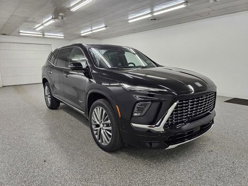 New 2026 Buick Enclave Avenir AWD/4WD image 3