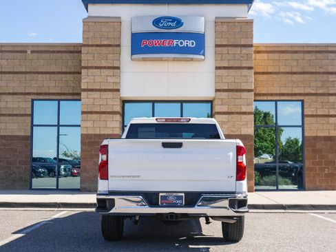 Used 2023 Chevrolet Silverado 1500 LT image 7