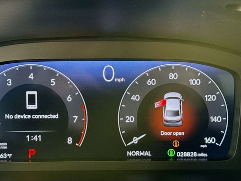 Used 2023 Honda Civic Touring image 10