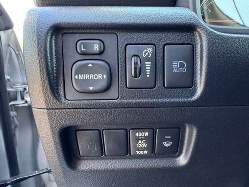 Used 2024 Toyota 4Runner TRD Off-Road Premium w/ Moonroof Package AWD/4WD image 24