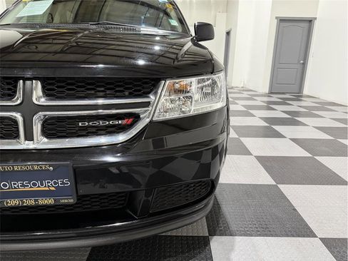 Used 2019 Dodge Journey SE image 10