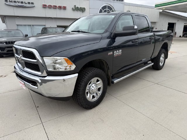 Used 2014 RAM 2500 Tradesman w/ Chrome Appearance Group AWD/4WD image 3