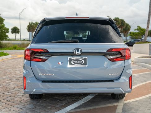 Used 2025 Honda Odyssey Sport-L image 7