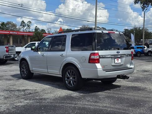 Used 2017 Ford Expedition Limited w/ Equipment Group 301A image 3