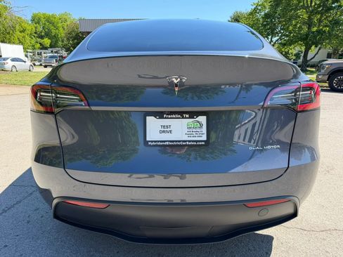 Used 2023 Tesla Model Y Long Range AWD/4WD image 11