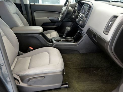 Used 2018 Chevrolet Colorado W/T w/ WT Convenience Package image 29