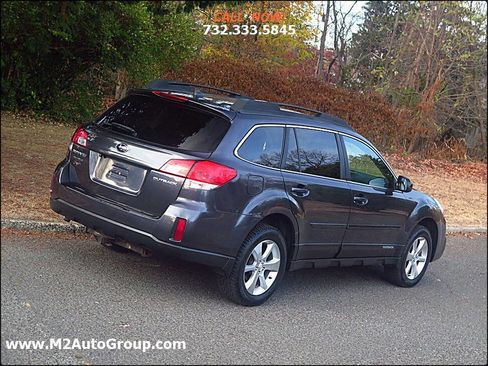 Used 2013 Subaru Outback 2.5i Limited w/ Moonroof Pkg image 28