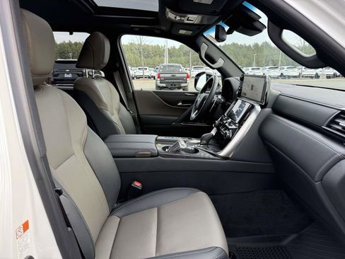 Used 2025 Lexus LX 700h Overtrail image 16