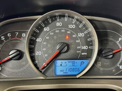 Used 2015 Toyota RAV4 LE FWD image 25