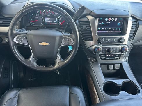 Used 2017 Chevrolet Suburban LT AWD/4WD image 15