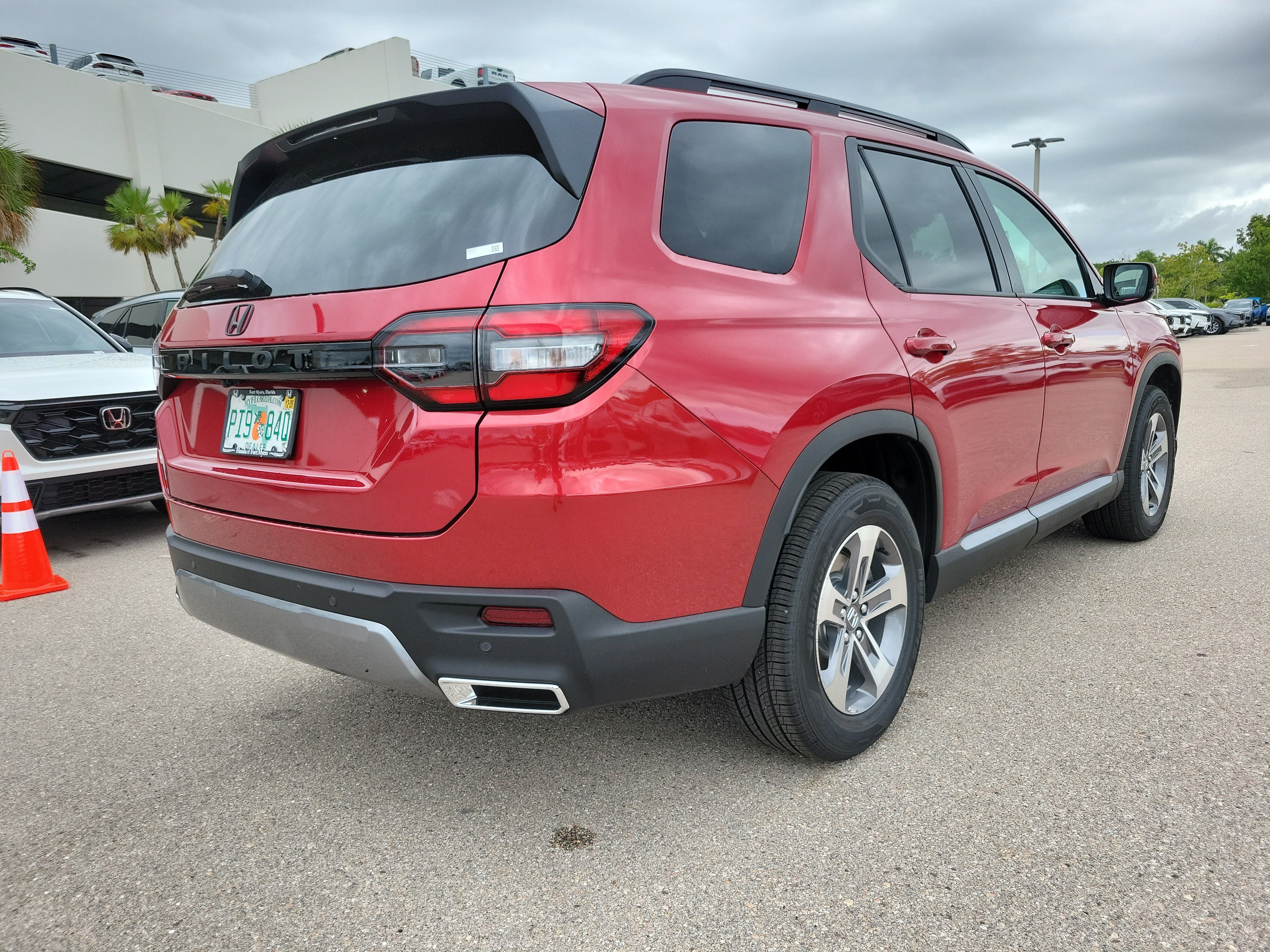 New 2026 Honda Pilot EX-L image 6