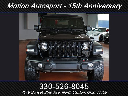 Used 2020 Jeep Wrangler Sport AWD/4WD image 4