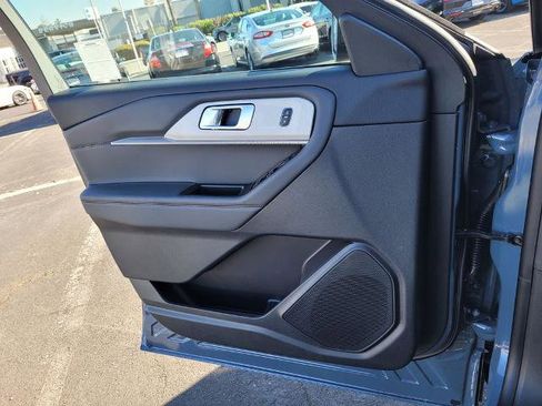 New 2026 Ford Explorer Active image 13