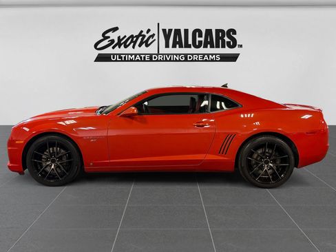 Used 2010 Chevrolet Camaro SS w/ RS Package RWD image 2
