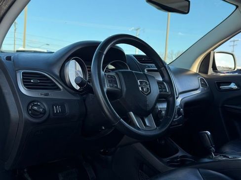 Used 2015 Dodge Journey Crossroad w/ Flexible Seating Group image 15