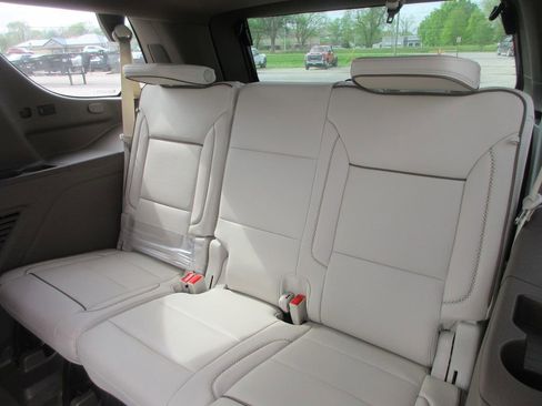 New 2026 GMC Yukon Denali w/ Denali Reserve Package AWD/4WD image 14