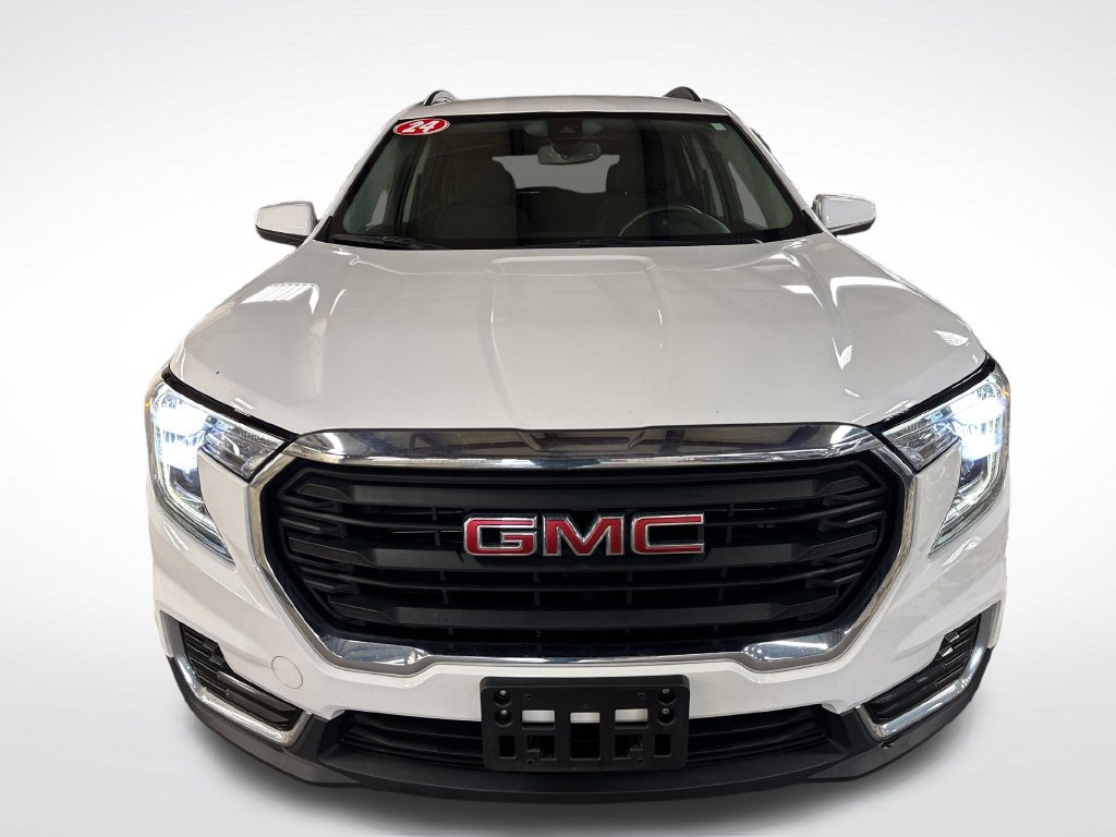 Used 2024 GMC Terrain SLE w/ Driver Convenience Package AWD/4WD image 9