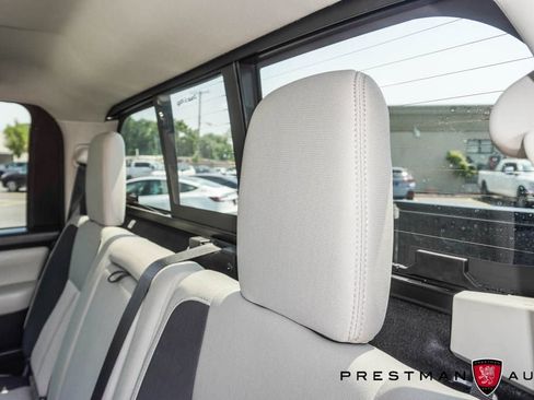 Used 2024 Nissan Titan SV w/ SV Convenience Package AWD/4WD image 44