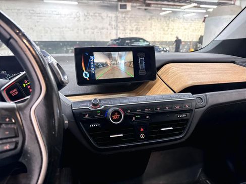Used 2017 BMW i3 w/ Range Extender RWD image 9