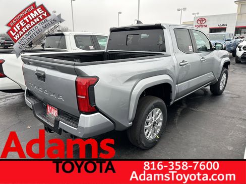 Used 2026 Toyota Tacoma SR5 image 2