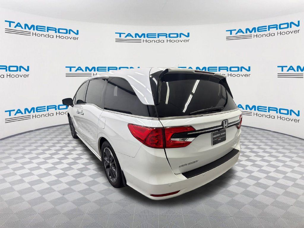 Used 2022 Honda Odyssey Elite image 3