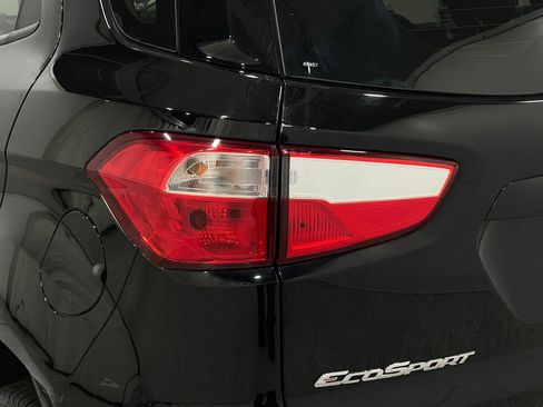 Used 2020 Ford EcoSport S image 32