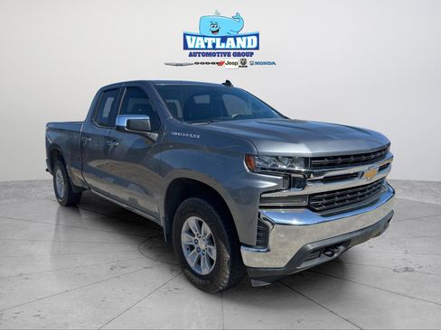 Used 2020 Chevrolet Silverado 1500 LT w/ Trailering Package image 7