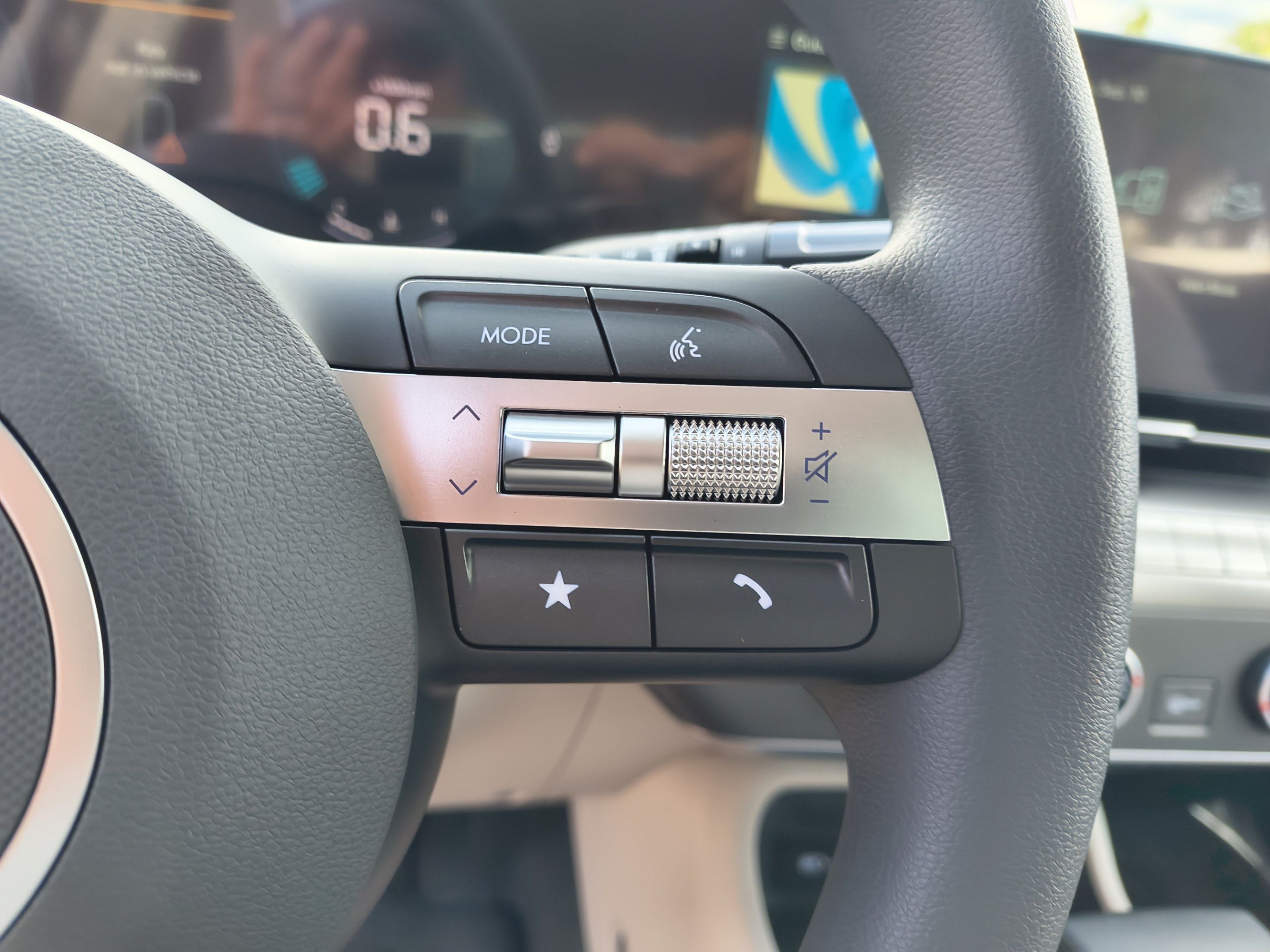 New 2027 Hyundai Kona SE FWD image 28
