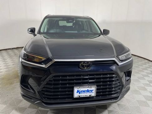 Used 2024 Toyota Grand Highlander AWD image 2