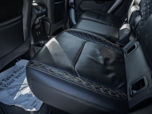 Used 2022 Jeep Gladiator Overland image 43