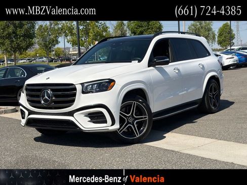 Used 2024 Mercedes-Benz GLS 450 4MATIC image 1