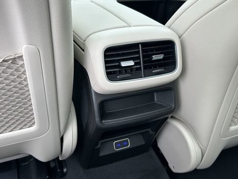 New 2026 Mercedes-Benz GLE 450e 4MATIC image 26