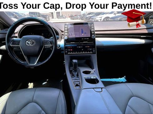 Used 2019 Toyota Avalon XLE w/ Moonroof Package FWD image 19