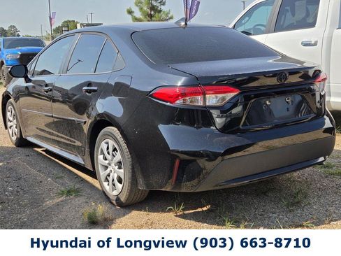 Used 2021 Toyota Corolla LE w/ Carpet Mat Package (TMS) FWD image 4
