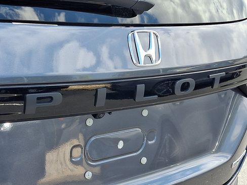 Certified 2023 Honda Pilot Touring image 34