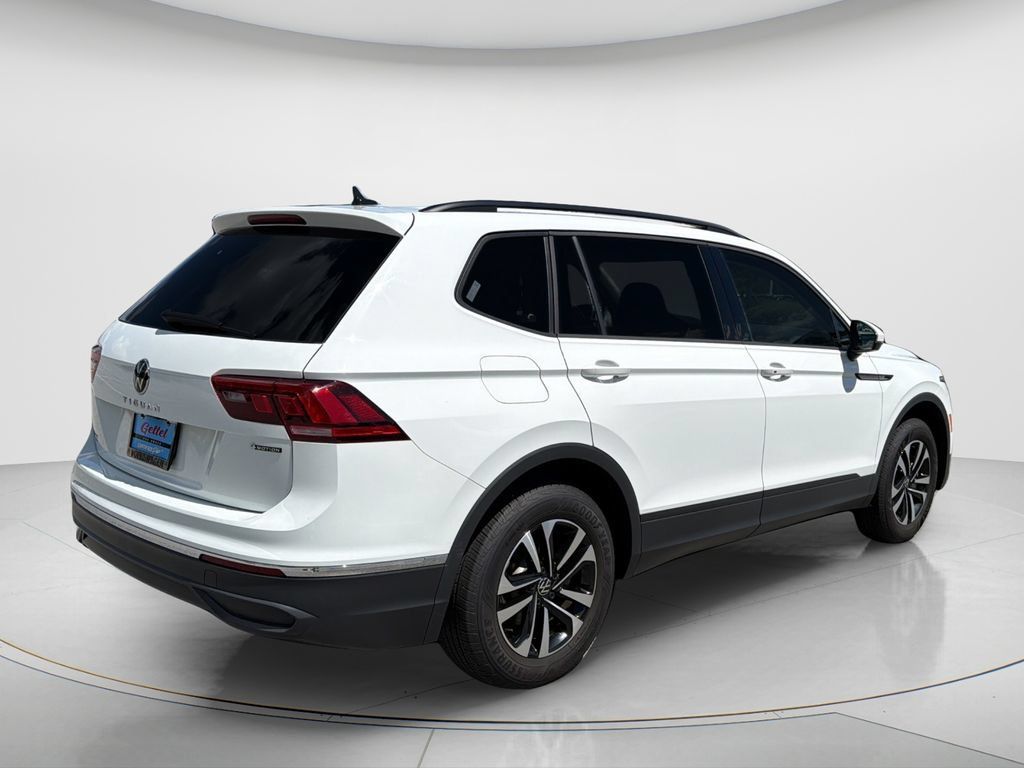 Used 2024 Volkswagen Tiguan S AWD/4WD image 16
