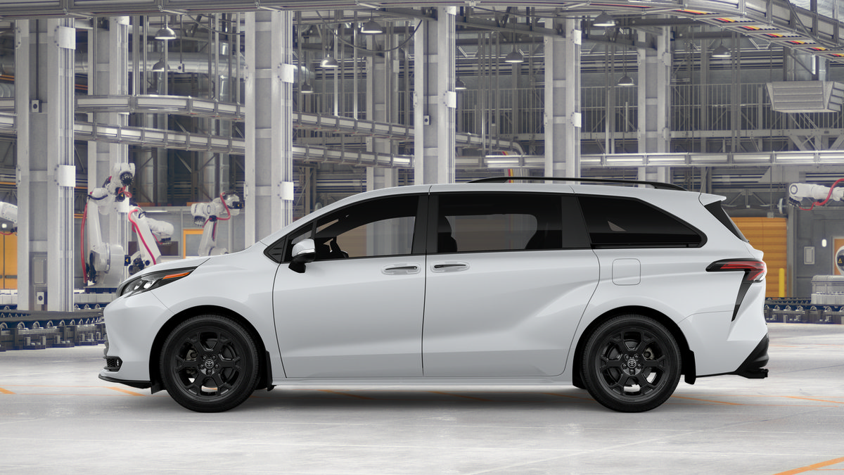 New 2026 Toyota Sienna XLE Woodland Edition AWD/4WD image 4