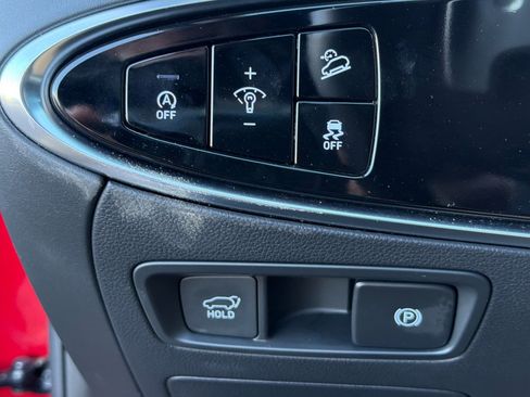 Used 2025 Genesis GV70 2.5T image 40